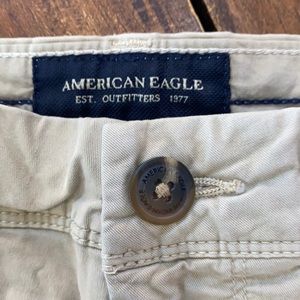 Men’s khaki shorts